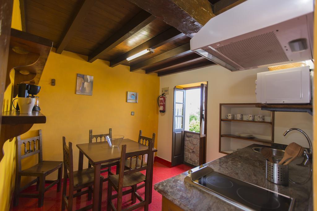 Apartamentos Rurales Playa Del Canal Villanueva de Pria Kültér fotó